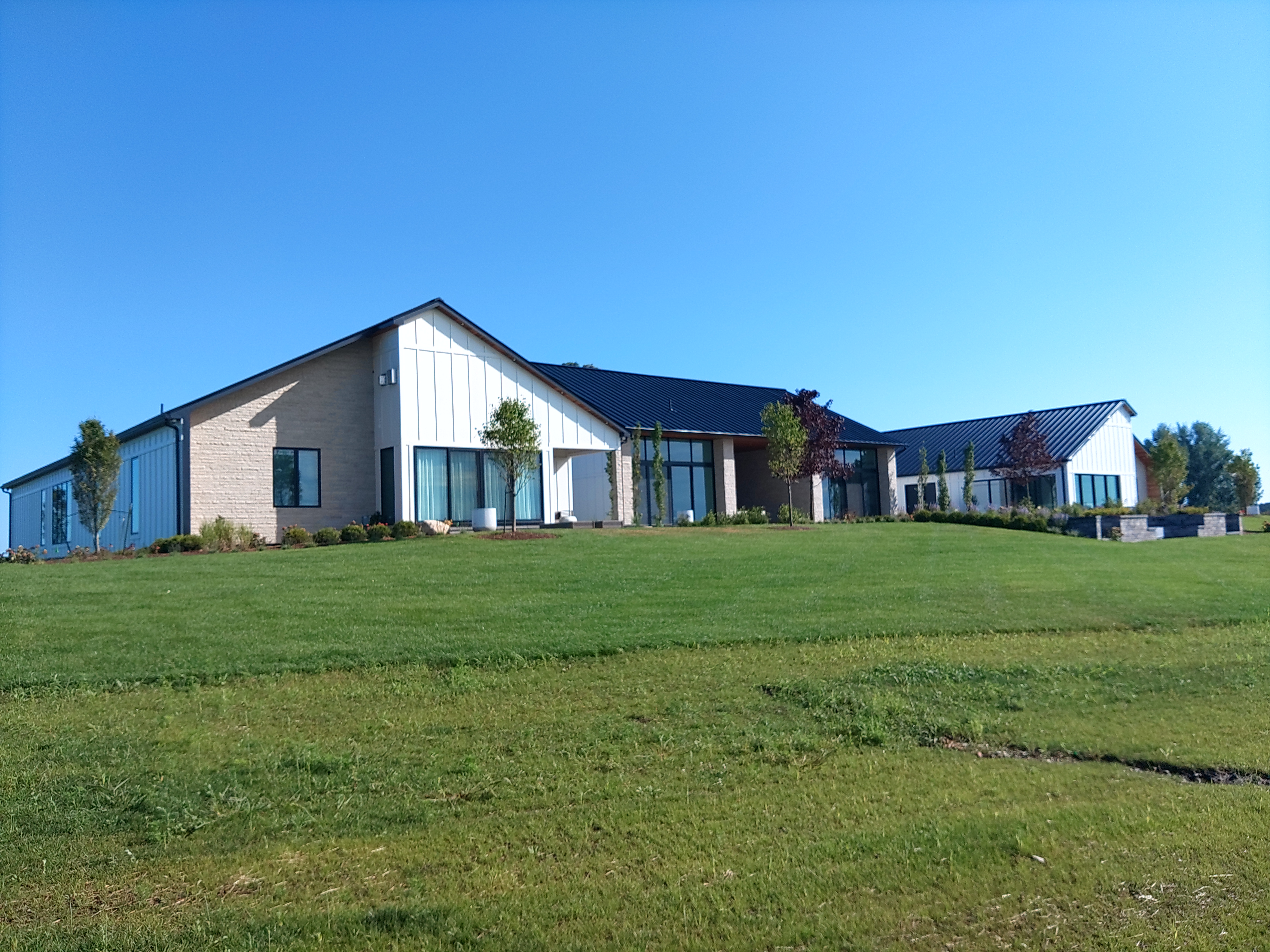 Standing seam metal roof color and finish options